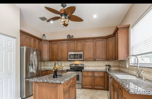 Villages of Palm Beach Lakes Villa | Tropical Getaway in West Palm Beach w/ private pool ~10 mins away from the beach