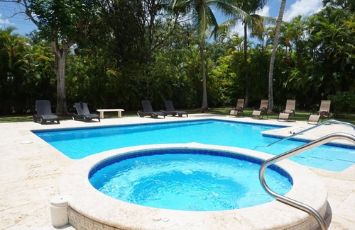 Casa de Campo Villa | Tropical Luxury Villa 2 min to Minitas Beach!