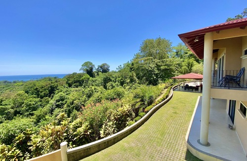 Ballena Villa | Tropical Luxury Villa on Mountain Near Beaches, Stunning Views!