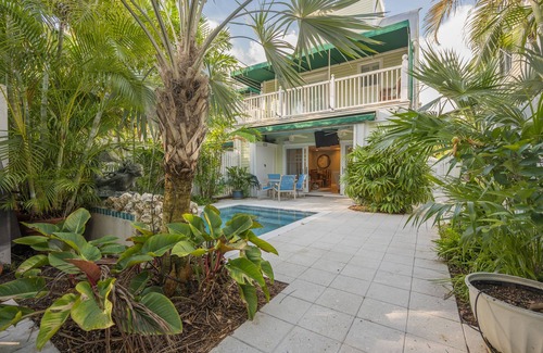 Bahama Village House | Tropical Oasis in the Truman Annex with a private poolnn