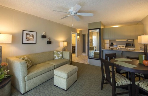 Wailua House | Tropical Oasis Retreat! 4 Amazing Garden View Suites | Close to Nearest Beach
