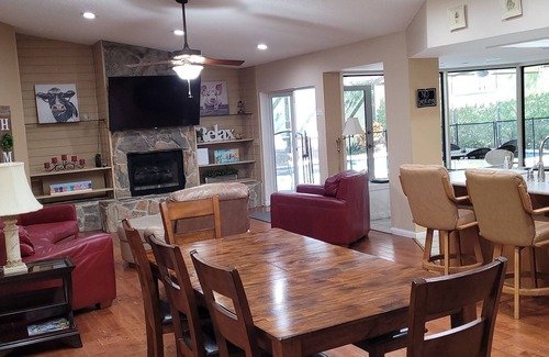 Temple Terrace House | Tropical Oasis with Lanai, Pool and Dock. Sleeps 12 guests