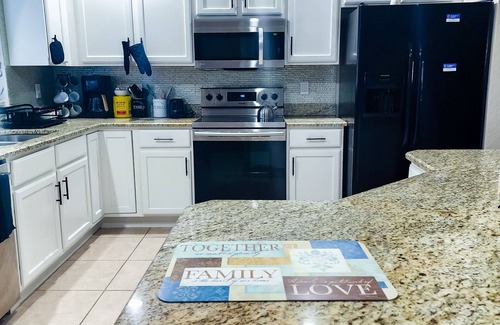 Lakeland House | Tropical Paradise - Private Heated Pool, Screened Lanai, No Cleaning Fee