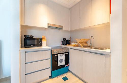 Abu Dhabi Apartment | Tropical Studio withCity View 5minstoAirport 226 B1