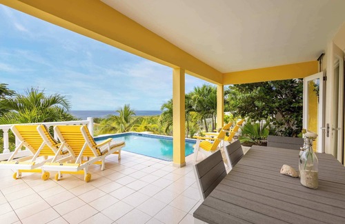 St. Marie Villa | Tropical Twilight Haven – Unwind in Style