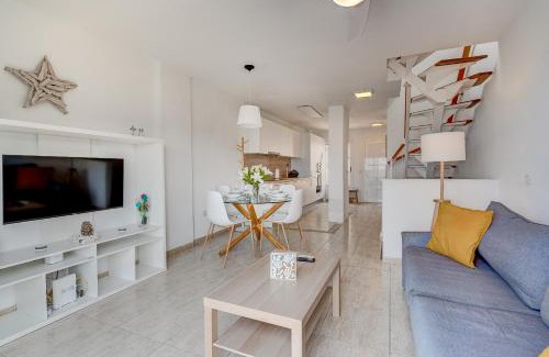 Callao Salvaje Apartment | Tropical Views by Sunkeyrents