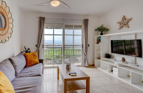 Callao Salvaje Apartment | Tropical Views by Sunkeyrents