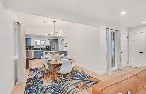 North Las Vegas Villa | Tropicana Desert-5 Bdm x 3 Bth 6 Kng Beds, Free Spa Heatn