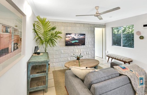 Parramatta Park Apartment | Tropicana Hideaway
