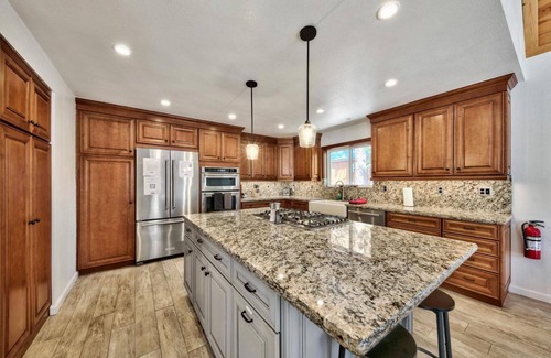 Truckee Cabin | Trout Creek Cabin: Game Room with Pool Table, Walk to Pools and Hot Tub