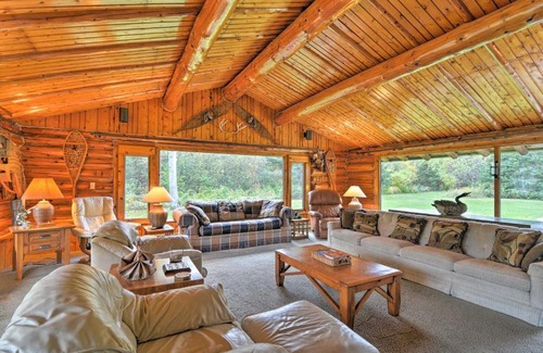 Rudyard House | Trout Lake Ranch Cottage 10 Acres with Beach Access