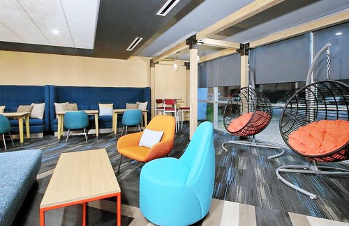 Bryan Hotel | Tru by Hilton Bryan College Station