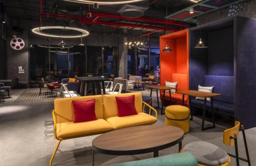 Ninh Kieu Hotel | Tru by Hilton Can Tho Cai Khe
