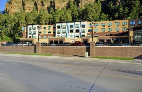 Deadwood Hotel | Tru By Hilton Deadwood