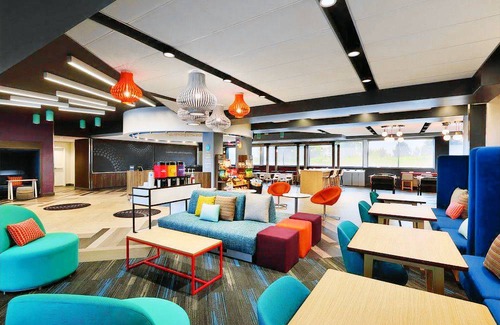 Cape Fear Hotel | Tru by Hilton Fayetteville I-95