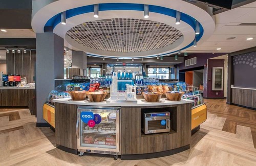 Cape Fear Hotel | Tru by Hilton Fayetteville I-95
