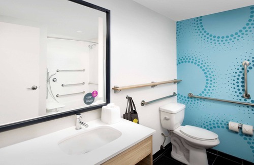 Tallahassee Hotel | Tru by Hilton Tallahassee Central