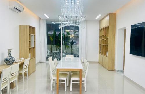 Da Nang City Centre House | Truc Home