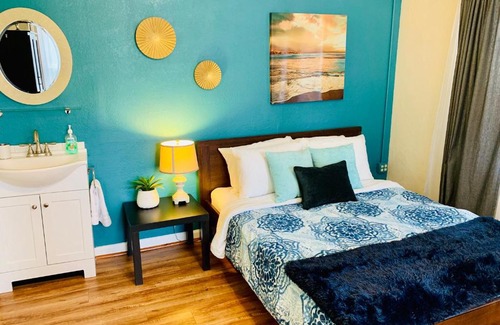 Cortez Hill House | True blue suite downtown San Diego