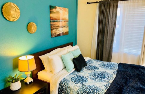 Cortez Hill House | True blue suite downtown San Diego