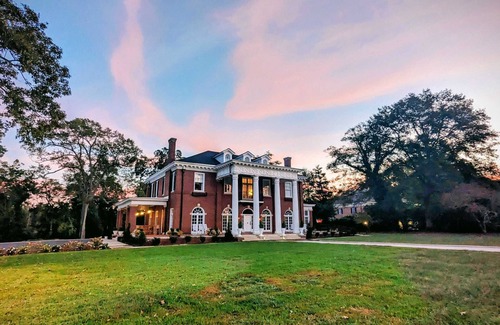 LaGrange Apartment | Truitt Vanderbilt Mansion-4 luxury suites