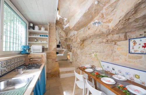 Bisceglie Villa | Trulli complex with sea view in Trani