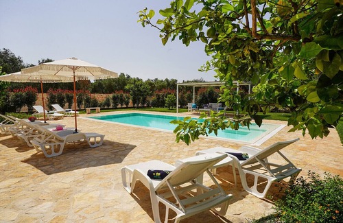 San Michele Salentino Cottage | trullo lantane by Pugliadamre