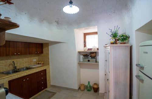 Fasano House | Trullo Mont Bell con giardino e piscina privata