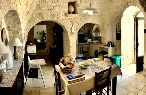 Alberobello Villa | Trullo With Private Pool (15x7), WI-FI free, tennis table,mountain bike for rent