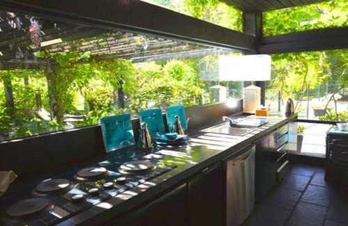 Beaconsfield Upper Villa | Ttekceba Vill Retreat - Breakfast Included
