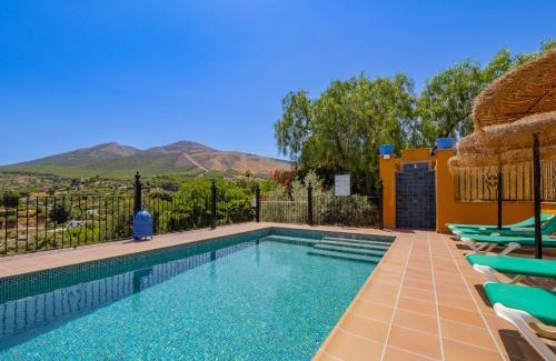 Alhaurin el Grande House | Tu Villa Rural Almendro 3 Dormitorios Piscina privada