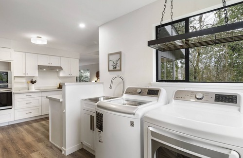Tukwila House | Tucked Away in the Treetops
