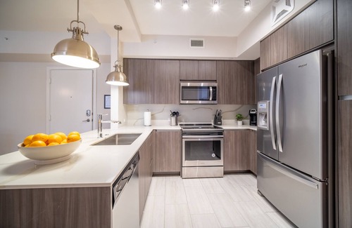 Glenvar Heights Apartment | Tucker at Palmer Dadeland Miami