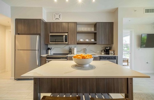 Glenvar Heights Apartment | Tucker at Palmer Dadeland Miami