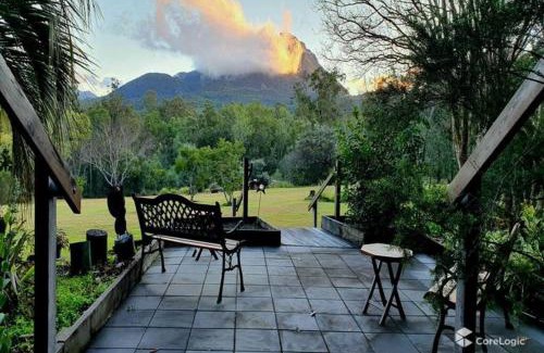 Rathdowney House | Tuckeroo Cottages - Tuckeroo House