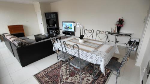 Greenway Apartment | Tuggeranong Short Stay #11