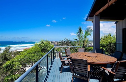 Tugun House | Tugun Lookout (Walk to Beach)