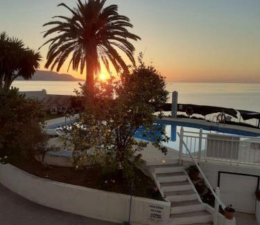Nerja Apartment | TUHILLO 1i MENYBER