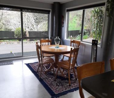 Dinsdale House | TuiGlen