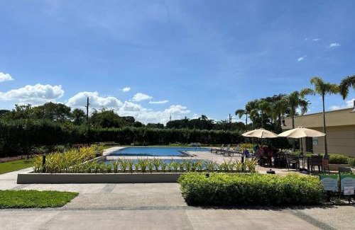 Binan City House | Tulip Garden Apricot Southwoods Binan 1BR with Pool & gym