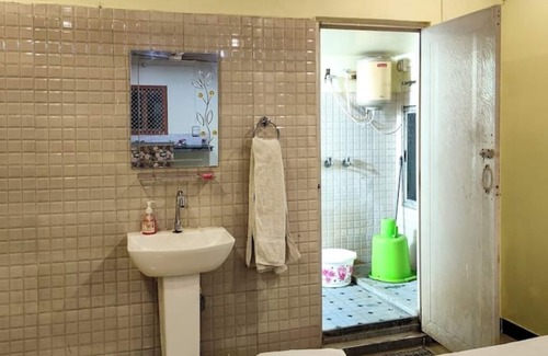 Sualkuchi House | Tulip Guest house (Rooftop)nn