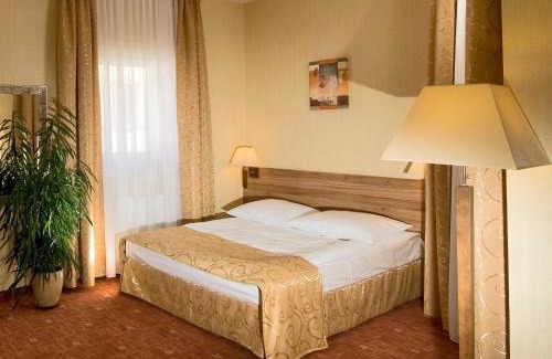 Stare Miasto Hotel | Tulip Hotels - Wroclaw Patio