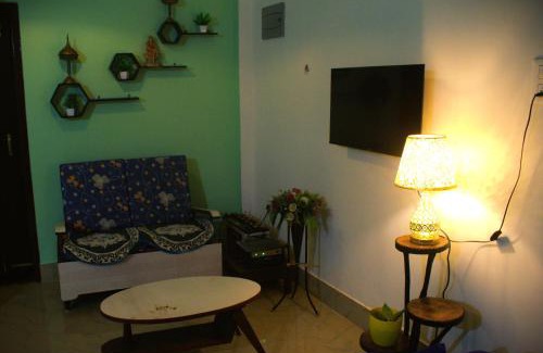 Gauhati Bed & Breakfast | Tulip