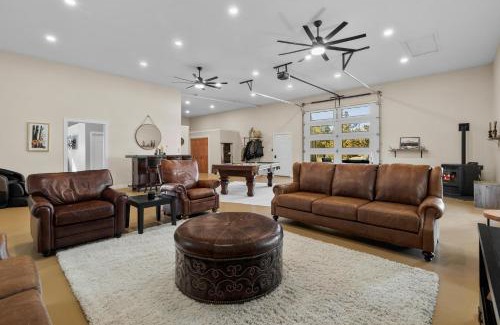 Bend House | Tumalo Ranch home