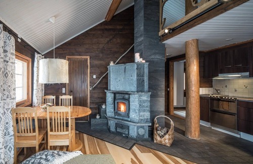 Kilpisjarvi Hotel | Tundrea