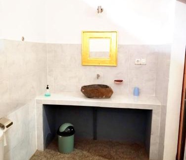 Anturan House | Tunjung guest house lovina beach