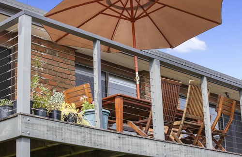 Tura Beach House | Tura Vista - pet friendly home with beautiful views - 5+ nights
