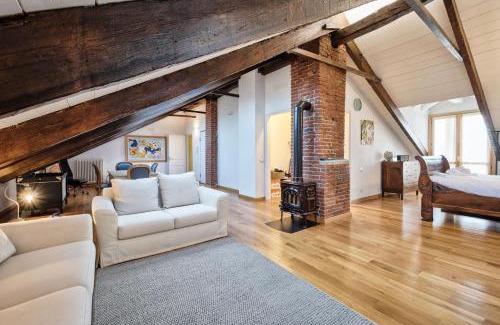 Barriera di Milano Apartment | Turin CityView Stylish Loft