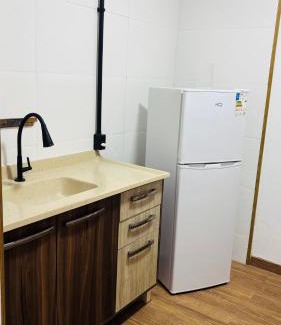 Carianos House | TuRiStAnDo eM fLoRiPa - Espaço PRIVATIVO até 6 pessoas
