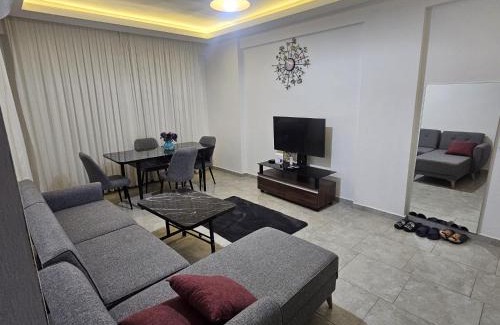 Kemer Mahallesi Apartment | Turkuaz sitesi 2 odalı eşyalı ve havuzlu manzaralı kişi fiyatı değil oda fiyatı